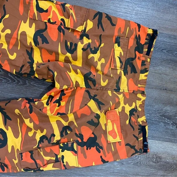 Camouflage Cargo Pants in Orange and Brown Fall sale - Picture 6 of 10